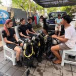 Beginner scuba diving at Tulamben, Bali dive center